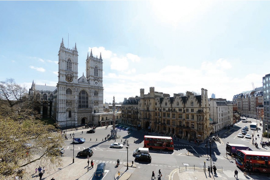  Westminster Abbey